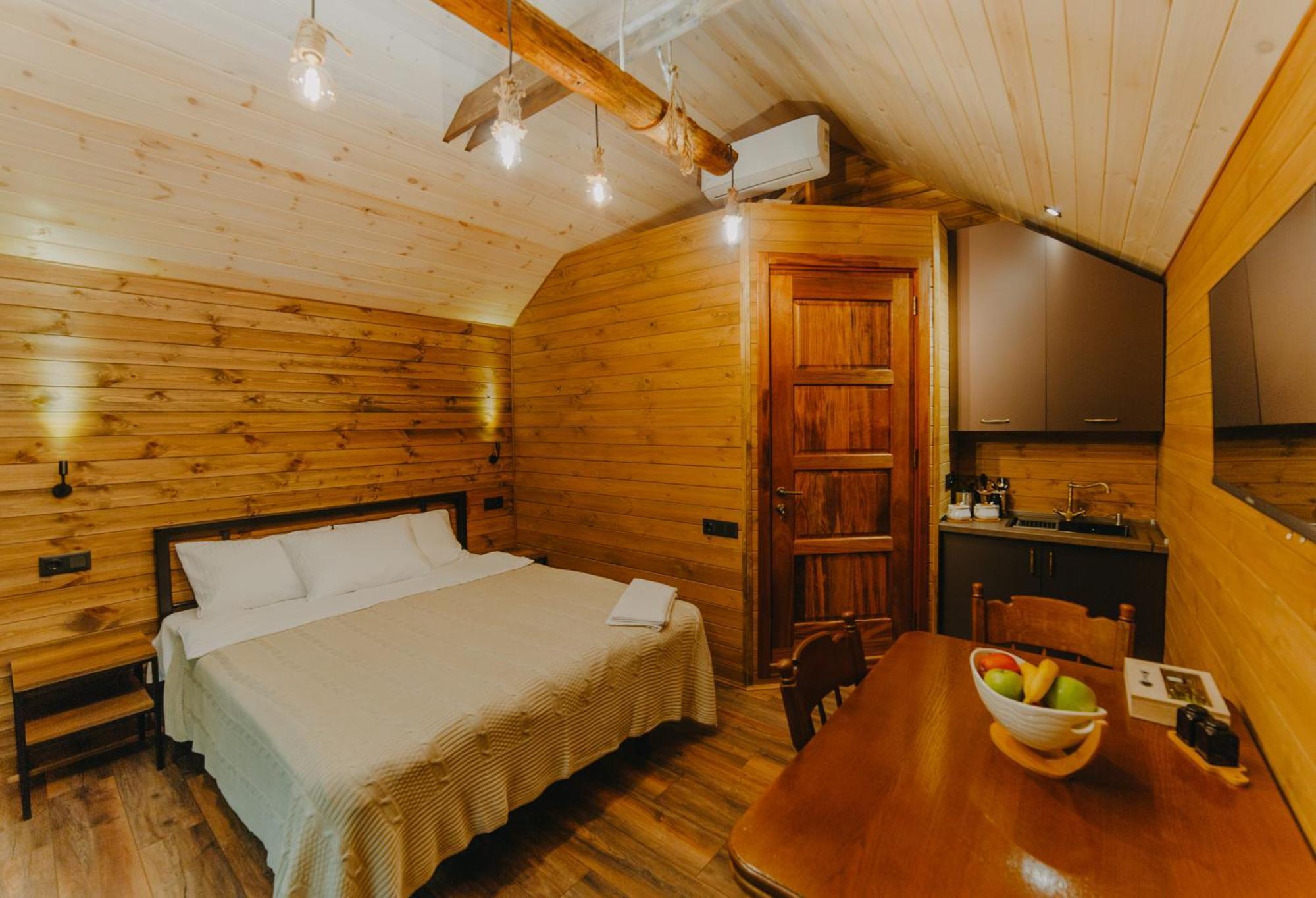 Hotel Wanderholic Telavi Exteriér fotografie