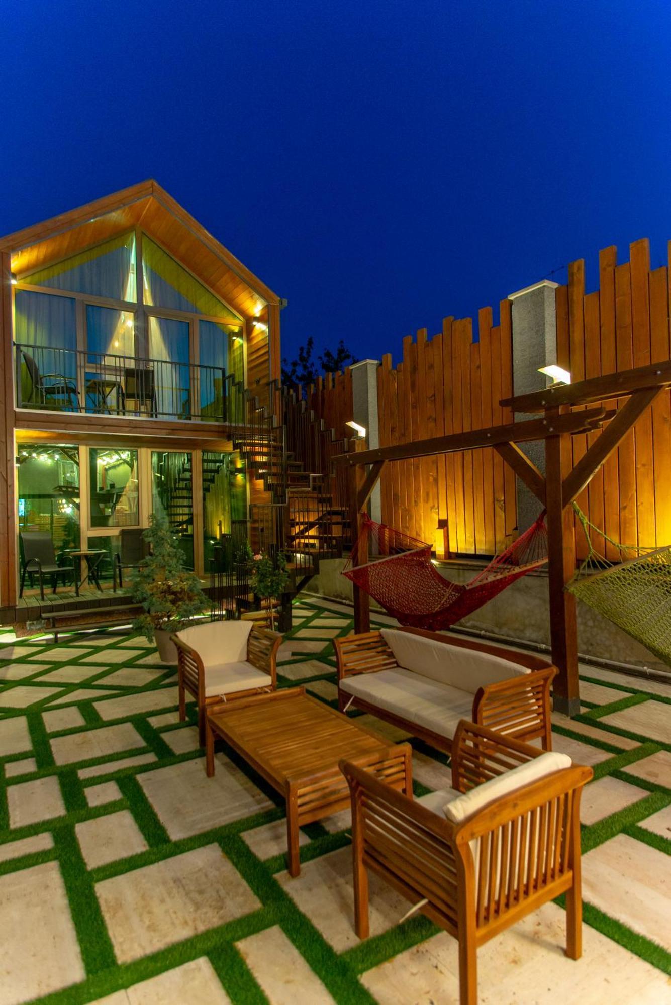 Hotel Wanderholic Telavi Exteriér fotografie