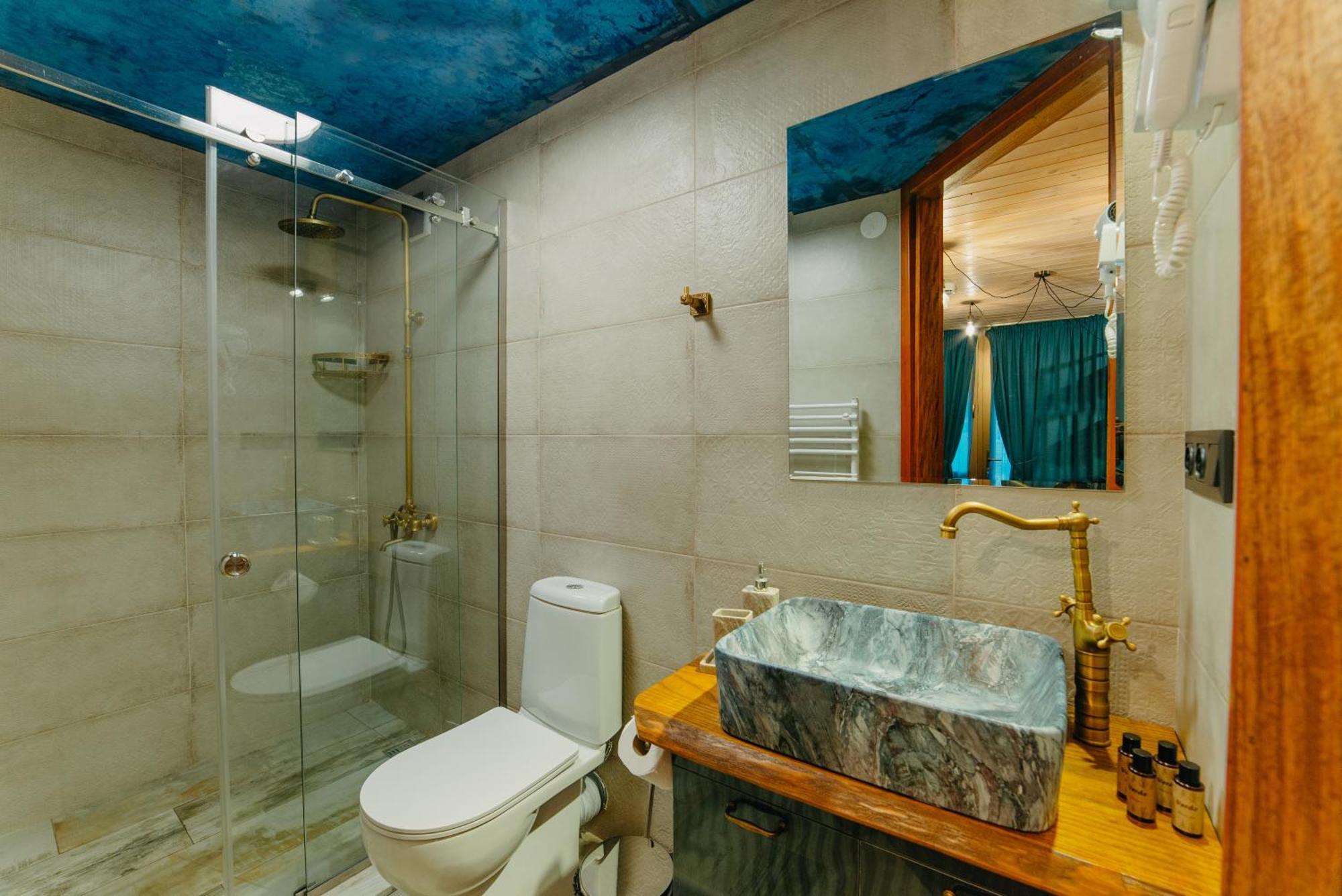 Hotel Wanderholic Telavi Exteriér fotografie